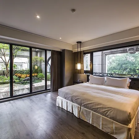 J Palace Residence